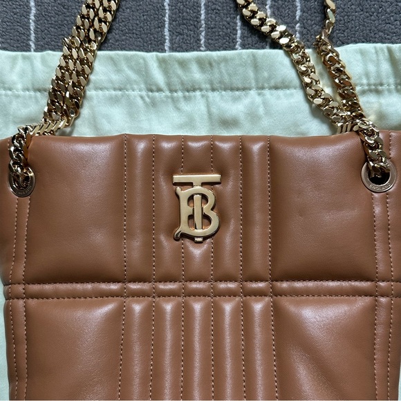 Burberry Lola Small Quilted Leather Chain Bucket Bag - Picture 16 of 16